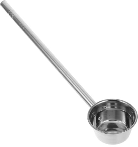Warmhm Extra Long Handle Water Scoop Extended Garden Watering Ladle with Large Capacity for Flowers and Vegetables Thickened Long Handled Scoop Spoon for Gardening Bathroom Hair Washing 21.65in
