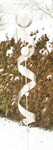 Gartendekoshop24 – Gartenstecker, Gartenstab Edelstahl, 200cm. Stab mit Spirale und 5 gebürsteten Edelstahlkugeln, handgefertigt, für draußen. Schicker Beetstecker aus Edelstahl für den Garten.