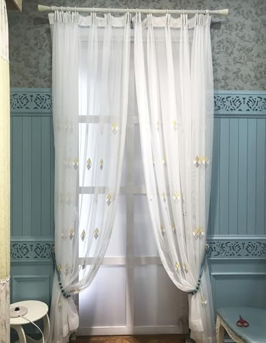 Beydodo Gardinen Wohnzimmer 2er Set Weiß, Vorhänge Lichtdurchlässig Haken 132x183CM Stickerei mit Geometrie Muster Gardinenschals Polyester Halbtransparent Schiebevorhänge Schlafzimmer Küche