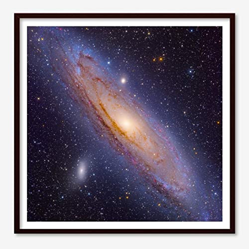 Astrography Poster gedruckt The Majestic Andromeda Galaxy - Wandkunst Weltraum Deko für Büro, Wohnzimmer Schlafzimmer - Perfekt NASA und Astronomie thematische Geschenke (classic, 70 x 70 cm)