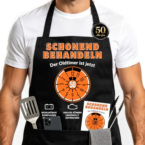 Grillschürze 50 60 70 Geburtstag Mann Geschenk, Lustige Oldtimer Schürze mit Karten Set, Wasserdicht Verstellbar mit 2 Taschen, Kochschürze für Männer, Geschenk Zum 50. 60. 70. Geburtstag Mann