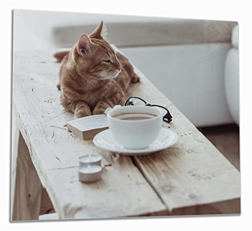 Wallario Herdabdeckplatte/Spritzschutz aus Glas, 1-teilig, 60x52cm mit 8mm hohen Füßen, für Ceran- und Induktionsherde, Süße rot getigerte Katze beim Kaffee
