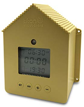 Titan Automatisk Kycklingdörröppnare med Ljussensor och Timer - ELITE