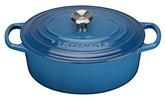 LE CREUSET, Cocotte Signature en Fonte Émaillée avec Couvercle, Ø 25 cm, Ovale, Compatible avec Toutes Sources de Chaleur (Induction Incluse), Capacité : 3.2 L, 3.672 kg, Bleu Marseille
