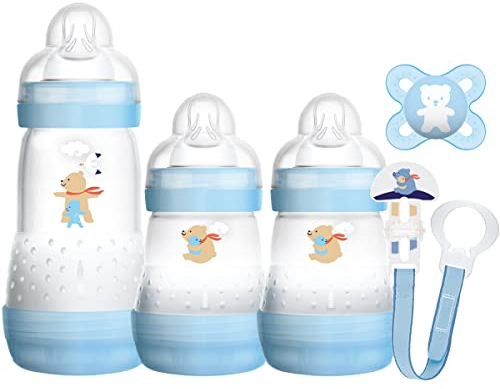 MAM Welcome to The World Set | Baby Gift Set with 3X Feeding Bottles, 0-2 Month Soother and MAM Dummy Clip | Baby Accessories for Newborn | Blue (Various Designs)