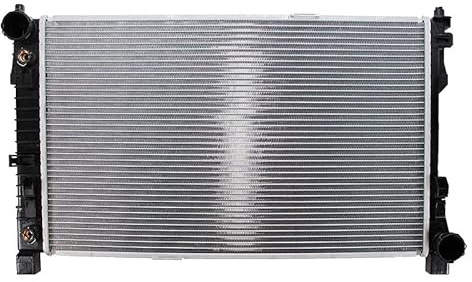 BESTPRICE 1x radiatore motore Radiatore acqua per auto con radiatore combinato acqua/olio Compatibile con MERCEDES-BENZ Classe C (W203) (CL203) (S203), CLC (CL203), CLK (C209) (A209), SLK (R171)
