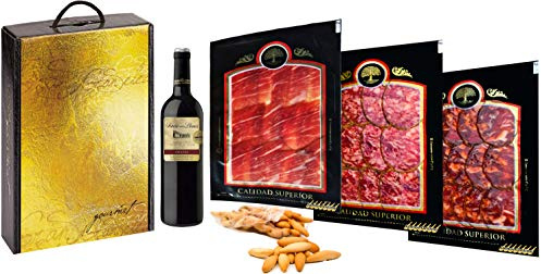 Cesta de Navidad Económica Compuesta por: 1 paq. Jamón Serrano en Lonchas de 100gr, 1 Paq. Chorizo Ibérico de 100gr, 1 Paq. Salchichón Ibérico de 100gr, 1 Botella de 3/8 Tinto, 1 Picos Pan.