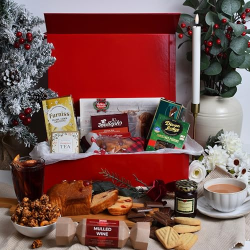 Traditional Treats Hamper - Premium Christmas Food Hamper For Couples, Families - With Mulled Wine Spice (Makes one Bottle), Tea, Fruit Cake, Mint Chocolate - Festive Treats - Xmas Gifts For Men Women