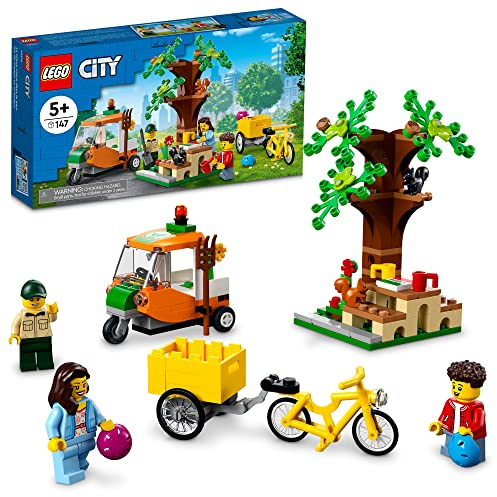 LEGO City Picnic in The Park 60326 - Kit de construcción para niños de 5 años en adelante, incluye 3 minifiguras y 2 figuras de ardilla (147 piezas)