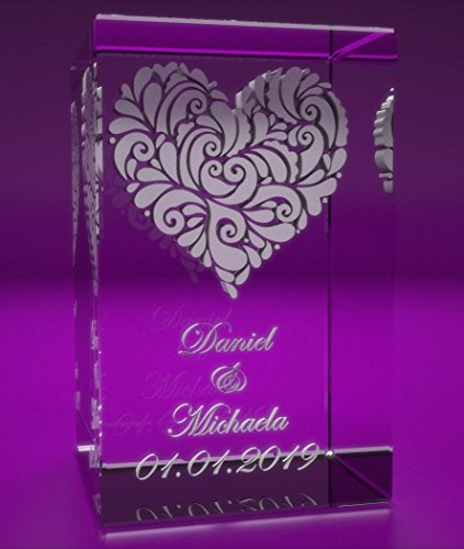 VIP-LASER 3D Glas Kristall Quader Verziertes Herz und Deinen Namen + Datum graviert! Das persönliche Geschenk zu Geburtstag, Jahrestag, Valentinstag und Weihnachten! (incl. Leuchtsockel Silber Farbe)