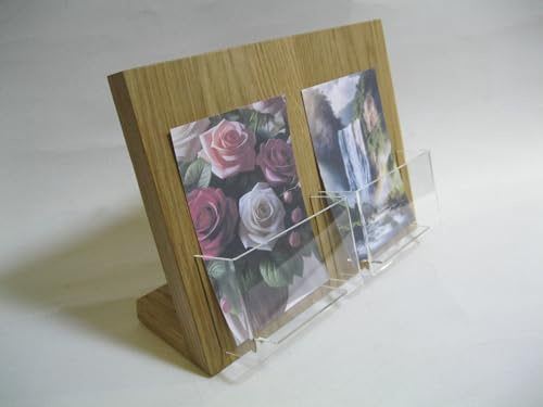 LINLAY Intarsien & Gravuren DIN A6 Postkarten-Ständer 2 Einsätze (Hochformat) Tischmodell Prospekt-Halter massiv Eiche mit Acryleinsatz