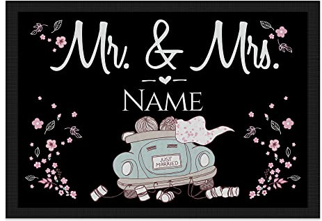 Print Royal Personalisierte Fußmatte mit Namen - Mr und Mrs mit Auto - Geschenke zum Einzug | rutschfest, 75x50cm mit Gummirand