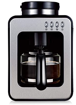 Super Automatic Espresso Machine In Silver. for Latte and Cappuccino Drinks. Espresso From Whole Bean Coffee.