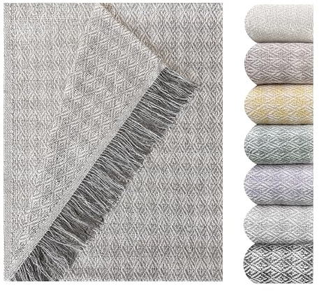 GFD Textiles - Colcha Multiusos Viena para Sofas, Colcha Sofa 230 x 260, Perla | Foulard Ligero con Diseño Geométrico, Hecho en España