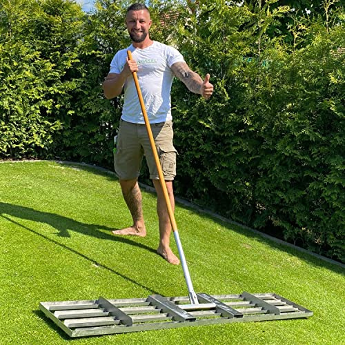 RISISANI® Rasenrakel | 116x30cm | V2A-Edelstahl rostfrei | 100% Made in Germany | Ohne Stiel | optionaler Adapter für Gardena Stiele separat erhältlich | Rasen sanden und Rakel