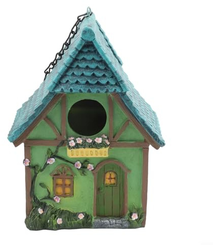 Hängendes dekoratives Eichhörnchenhaus, das mit viel Liebe zum Detail gefertigt wurde, ist ein Blickfang