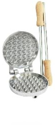 CBE ELETTRODOMESTICI Mod. 1550200 Stampo Ferratelle in Alluminio per Gas, Piastra Waffle Tradizionale con Manico in Legno, Design a Nido d'Ape