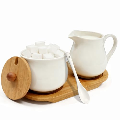 GOMETY Mjölk- och sockerset, vit grädde och sockerset med lock och sked, keramiskt socker och mjölkkanna set med träbricka, gräddkanna och sockerskål för kök och kaffe (vit)