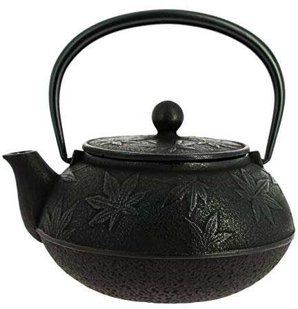 Iwachu Nanbu Tekki TT12049BK Japanische Teekanne Kaede Schwarz 650 ml, Gusseisen