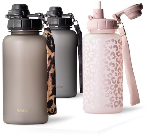 MAMEIDO Trinkflasche mit Strohhalm & Zeitmarkierung als Trinkerinnerung 1 l, Wasserflasche auslaufsicher, Sportflasche BPA-frei, Gym Water Bottle, Flasche aus Tritan (Urban Taupe)