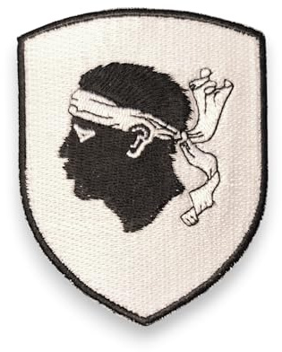 Ecusson patch CORSE brodé - Ecusson Corse avec dos scratch - Tête de Maure - Symbole corse - Taille 8X6,4CM - Support velours pour scratch à coudre OFFERT