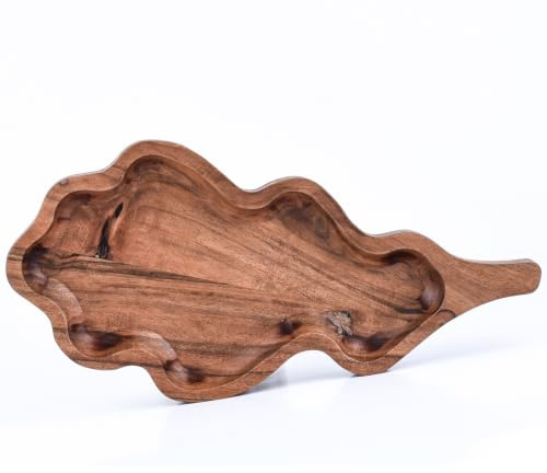 Skandinavisches Serviertablett Leaf aus Akazienholz in Braun 30 cm