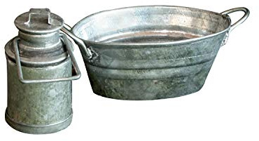 SELVA Set da 3 pezzi – secchio, latte e vasca in lamiera zincata – dettagli notevoli in ogni paese – ideale per figure tra 8 e 13 cm – un divertimento per grandi e piccini
