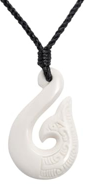 81stgeneration Handgeschnitzter Großer HEI Matau Walschwanz-anhänger aus Knochen | Surfer-Accessoire für Herren | Handgemachte Fischhaken Halskette | Koru-spiralamulett im Maori-Stil