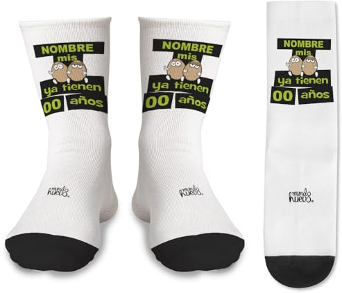 Par de Calcetines + 1 calcetín de regalo por el quese pierde en la lavadora | Mis huevos ya tienen… | Personalizado con nombre y edad | Tacto algodón | Talla única | Haz un regalo único y divertido