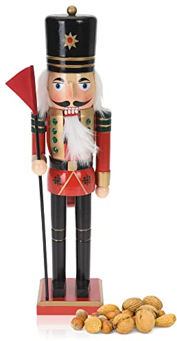com-four® Dekofigur Nussknacker mit roter Fahne, Weihnachtsdeko in Form | Deko-Nussknacker im klassischen Design