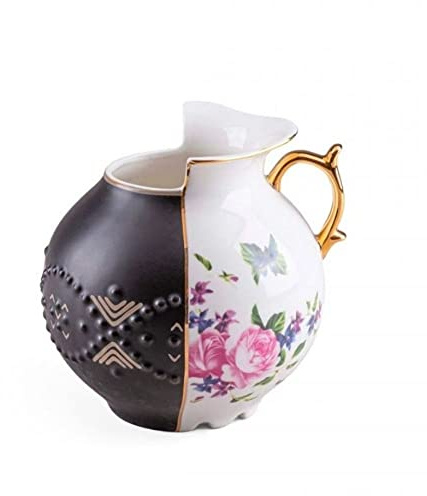 Seletti Hybrid Collezione Tavola, Vaso in Porcellana LFE ø cm. 19,5 h.18,5 | La collezione Hybrid si ispira ai motivi decorativi tradizionali dell'Occidente da un lato e dell'Oriente dall'altro. Realiz