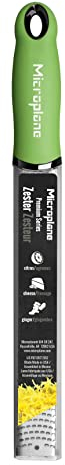 Microplane Zester Küchenreibe in Grün für Zitrusfrüchte, Hartkäse, Ingwer, Schokolade & Muskatnuss mit feiner Edelstahlklinge - Made in USA
