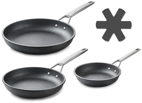 Betty Bossi Bratpfannen Premium, Aluguss - 3er-Set 20 cm 24 cm 28 cm Durchmesser Pfannenset mit Pfannenschoner Pfannenschutz anthrazit für alle Herdarten geeignet Aluguss 3 Stück