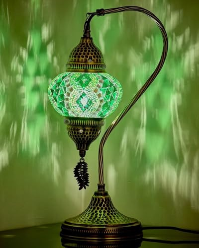 DEMMEX Authentique lampe en mosaïque marocaine turque – Fabriquée à la main en Turquie – Lampe de table/chevet avec globe en verre mosaïque et corps en métal martelé, ampoule incluse, 38,1 cm, cadeau