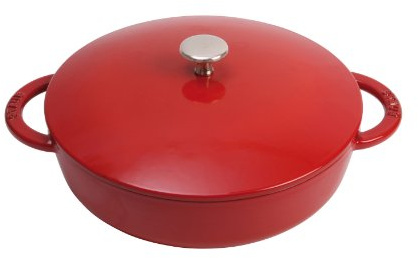 Staub 40510-306-0 Bräter/Schmortopf, rund mit Gusseisendeckel 28 cm, 3,7 L, mit mattschwarzer Emaillierung im Inneren des Topfes, kirschrot