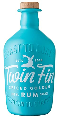Twin Fin Spiced Golden Rum | Caribbean Rum Spiced in Cornwall | Smooth Vanilla, Exotic Citrus & A Light Smokiness | Pair with Ginger Beer & Lime Wedges | Epic Mojitos | 38% vol | 70cl