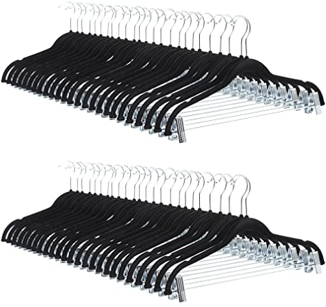 Amazon Basics Velvet Skirt Hangers with Clips, 50er-Pack, Schwarz