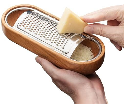 Käsereibe aus Edelstahl mit Behälter und Holzgriff, multifunktional, Küchenreibe, zerkleinert Käse, Gemüse, Nüsse, leicht zu reinigen und aufzubewahren, unverzichtbares Küchenwerkzeug