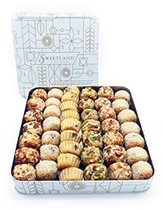 Sweetland London Maamoul Dates Assortment - 900 g | Handmade in London | Cookies | Gifts | Ramadan, Mother's Day, Easter, & Eid | Ma'Amoul with Pistachio, Almond, Sesame & Mix of Dates | Tin Gift Box