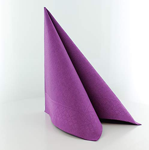 Sovie HORECA Serviette in AUBERGINE, Tissue Deluxe®, 4-lagig, 40 x 40 cm, 1/4 Falz, 50 Stück – Hochwertige Einweg-Papierservietten für Gastronomie, Feiern, Dinner, Events & elegante Tischdekoration