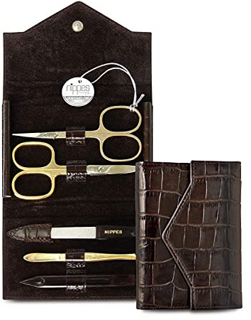 nippes Solingen Premium Line Maniküre Set Croco, 5-teilig, Vernickelt und vergoldet, Vergoldetes Nagelpflege Set, Rindsleder-Etui im Kroko-Design, Maniküre Pediküre, Made in Germany | dunkelbraun, Krokoprägung, Hautschere, Nagelschere, Saphirfeile, Pinzette, Doppelinstrument, kompakt, 100×75×20 mm