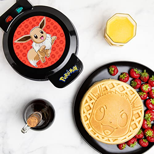 Uncanny Brands Pokémon Eevee Waffle Maker – Make Eevee Waffles at Home – Fun Kitchen Appliance – Non-Stick, Compact and Easy to Clean