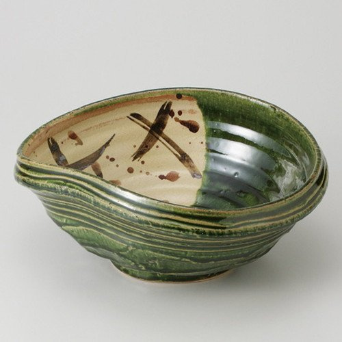 Oribe Rust Brush Curved Bowl [10.0 x 8.3 x 4.3 inches (25.6 x 21.2 x 11 cm), 44.6 oz (1,130 g), Planting Bowl] [Restaurants, Ryokan, Japanese Tableware, Restaurant, Commercial Use]