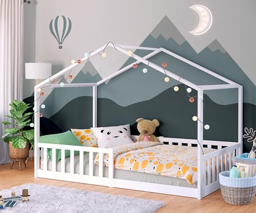 Bellabino Bia Kinderbett 120x200 cm – Hausbett mit Rausfallschutz & Lattenrost – Montessori Bodenbett aus Massivholz Kiefer – Kinder Bett in Weiß für Jungen und Mädchen