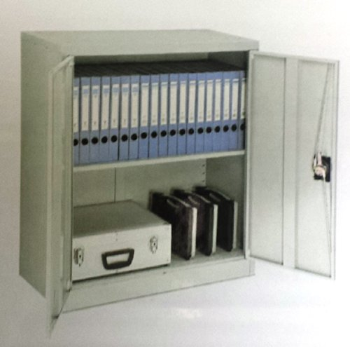 METALLSCHRANK 0,92M HOCH