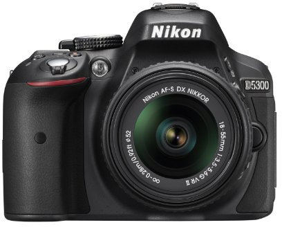 Nikon D5300 Fotocamera Reflex Digitale con Obbietivo Nikkor AF-P 18/55VR, 24.1 Megapixel, LCD HD Regolabile da 3, Nero