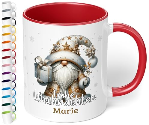 True Statements Weihnachtstasse mit Namen „Frohe Weihnachten!“ - mit Silber-Gold Wichtel-Motiv - 330ml - personalisierter Keramik Kaffeebecher mit Spruch – Geschenk zu Weihnachten (Rot)