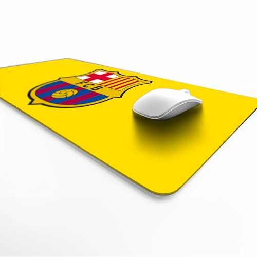 Licensed Décor FC Barcelona Schreibtischunterlage – Vollfarbiges Wappen auf Marke gelb – 35 x 60 cm