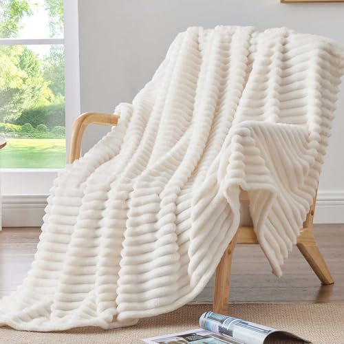 BEDELITE Kuscheldecke Flauschig Decke Klein - weiche Flanell Decken Elfenbein Weiß 125x150 für Sofa, Deko Streifen Cord Fleecedecke Weiss als Sofaüberwurf für Wohnzimmer, Throw Blanket Wide Use