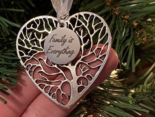 Memorial Christmas Ornament Bauble Tree Pendants Hanging Decorations Jingle Bells Ornaments (Family is everything)